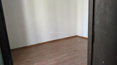 Bedroom Image of 945 Sq.ft 2.5 BHK Apartment / Flat for rent in NBCC Golf Homes, Noida Extension Greater Noida for Rs. 18000