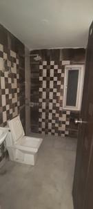 Bathroom Image of 1815 Sq.ft 4 BHK Apartment / Flat for sale in Royal Heritage, Sector 70 Faridabad for Rs. 12500000