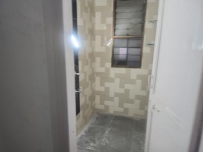 Bathroom Image of 700 Sq.ft 1 BHK Apartment / Flat for rent in Erandwane Pune for Rs. 25000