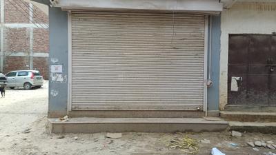 Main Entrance Image of 7500 Sq.ft 7 BHK Builder Floor for sale in Palam Vihar Extension Gurgaon for Rs. 11000000