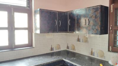 Kitchen Image of 1200 Sq.ft 2 BHK Builder Floor for rent in Ganga Nagar Meerut for Rs. 10000