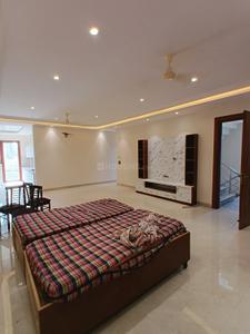 Living Room Image of 3000 Sq.ft 4 BHK Builder Floor for rent in Sector 72 Noida for Rs. 70000