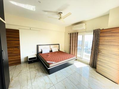 Bedroom Image of 1400 Sq.ft 3 BHK Apartment / Flat for rent in Bawadiya Kalan Bhopal for Rs. 55000