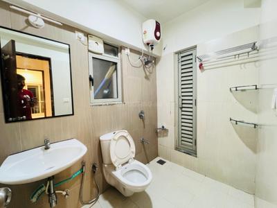 Image of 1370 Sq.ft 2.5 BHK Apartment / Flat for rent in Adani The Meadows, Shantigram, Ahmedabad for Rs. 40000