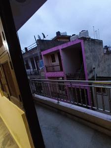Balcony Image of 450 Sq.ft 2 BHK Builder Floor for sale in Shakarpur Khas New Delhi for Rs. 5500000