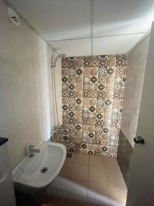 Bathroom Image of 900 Sq.ft 2 BHK Apartment / Flat for sale in Mahindra Happinest Tathawade, Tathawade Pune for Rs. 7500000
