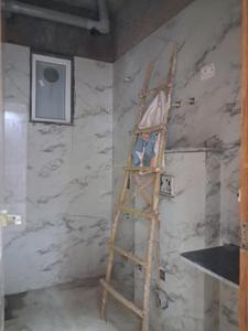 Common Bathroom Image of 1075 Sq.ft 2 BHK Apartment / Flat for sale in DM Infra, Sector 104 Noida for Rs. 4250000
