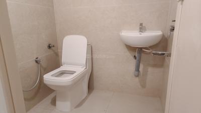 Bathroom Image of 450 Sq.ft 1 BHK Apartment / Flat for rent in Nagavara Bengaluru for Rs. 23000