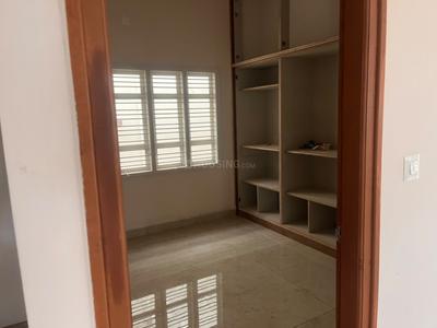 Bedroom Image of 1100 Sq.ft 2 BHK Independent House for rent in Lalitaddripura Mysore for Rs. 16000