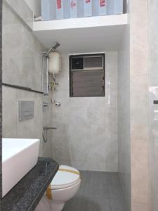 Evershine Amavi 303 Common Bathroom 4