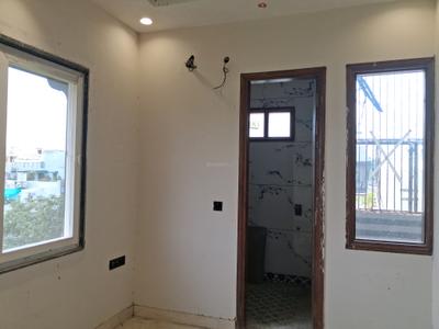Bedroom Image of 900 Sq.ft 3 BHK Builder Floor for sale in Paschim Vihar New Delhi for Rs. 21000000