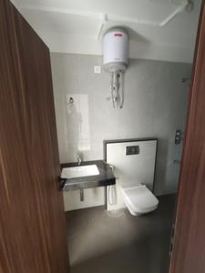 Bathroom Image of 6200 Sq.ft 4 BHK Independent House for rent in Neelankarai Chennai for Rs. 300000