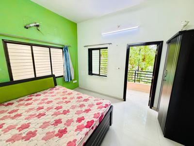 Bedroom Image of 1350 Sq.ft 1.5 BHK Independent House for rent in Satellite Ahmedabad for Rs. 25500