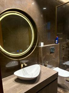 Bathroom Image of 5000 Sq.ft 4 BHK Duplex for sale in Green Park Extension New Delhi for Rs. 530000000