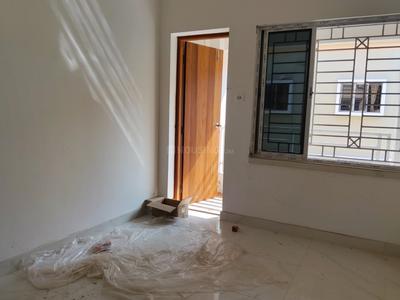 Bedroom Image of 840 Sq.ft 2 BHK Apartment / Flat for sale in Prince Anwar Shah Connector Kolkata for Rs. 5208000