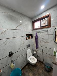 Bathroom Image of 1200 Sq.ft 3 BHK Builder Floor for sale in Shalimar Bagh New Delhi for Rs. 25500000