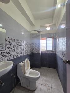 Bathroom Image of 6000 Sq.ft 6 BHK Apartment / Flat for rent in Pathar Quarry Guwahati for Rs. 48000
