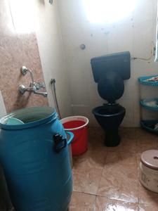 Common Bathroom Image of 600 Sq.ft 1.5 BHK Apartment / Flat for sale in Kharghar Navi Mumbai for Rs. 5900000