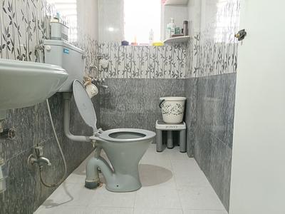 Bathroom Image of 1540 Sq.ft 3 BHK Apartment / Flat for sale in Ramesh Hermes Heritage Phase 1, Yerawada Pune for Rs. 24000000
