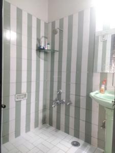 Bedroom Three Image of 1500 Sq.ft 3 BHK Apartment / Flat for rent in Bibwewadi Pune for Rs. 40000
