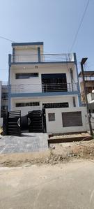 Image of 981 Sq.ft 2 BHK Builder Floor for rent in 32nd Parkview Gaur Yamuna City, Yeida, Greater Noida for Rs. 16000