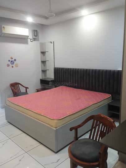 Sukhrali, Sector 17 Bedroom 1