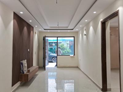 Living Room Image of 1300 Sq.ft 3 BHK Apartment / Flat for rent in Ekta Apartments, Paschim Vihar New Delhi for Rs. 40000