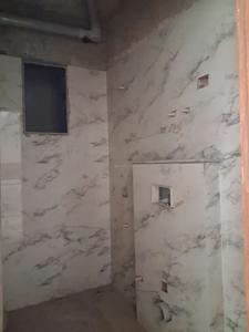 Common Bathroom Image of 1050 Sq.ft 2 BHK Apartment / Flat for sale in DM Infra, Sector 104 Noida for Rs. 4200000
