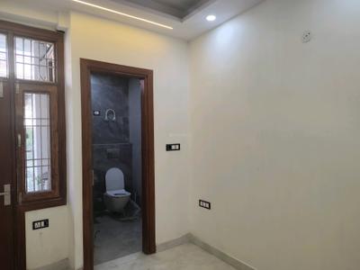 Bedroom Image of 1300 Sq.ft 3 BHK Builder Floor for sale in Shalimar Garden Ghaziabad for Rs. 9500000