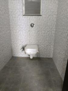 Common Bathroom Image of 978 Sq.ft 2 BHK Apartment / Flat for sale in Majestique 38 Park Majestique Phase IV, Undri Pune for Rs. 5500000
