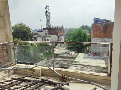 Balcony Image of 1100 Sq.ft 1 RK Builder Floor for rent in Rajajipuram Lucknow for Rs. 8000