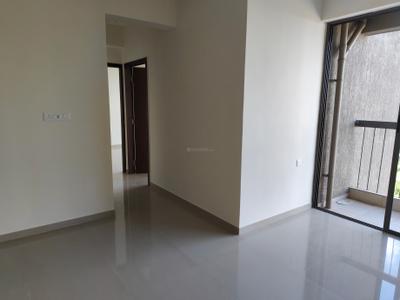 Living Room Image of 900 Sq.ft 2 BHK Apartment / Flat for rent in Enerrgia Skyi Manas Lake, Bhukum Pune for Rs. 18500