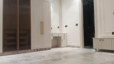 Bedroom Image of 3105 Sq.ft 4 BHK Builder Floor for sale in Anand Vihar New Delhi for Rs. 60000000