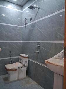 Common Bathroom Image of 1050 Sq.ft 2 BHK Apartment / Flat for sale in Sector 104 Noida for Rs. 4400000
