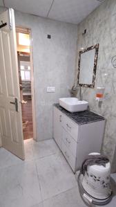 Bathroom Image of 1100 Sq.ft 2 BHK Apartment / Flat for sale in Mahagun Mascot, Crossings Republik Ghaziabad for Rs. 7200000