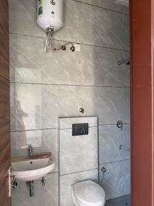 Bathroom Image of 1200 Sq.ft 2 BHK Builder Floor for rent in SBP City of Dreams 5, Kharar Mohali for Rs. 25000