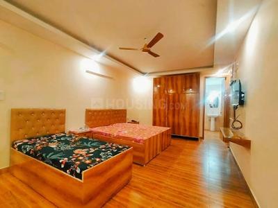 Bedroom Image of Shivay residency pg in Sector 68, Noida