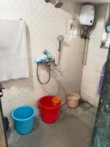 Bathroom Image of 900 Sq.ft 2 BHK Apartment / Flat for rent in Thane West Thane for Rs. 48000