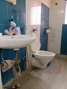 Common Bathroom Image of 761 Sq.ft 2 BHK Builder Floor for sale in Tollygunge Kolkata for Rs. 6900000