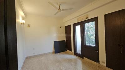 Bedroom Image of 2800 Sq.ft 4 BHK Builder Floor for sale in Safdarjung Enclave New Delhi for Rs. 67500000
