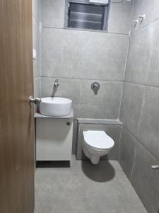 Bathroom Image of 1900 Sq.ft 3 BHK Apartment / Flat for rent in Sunpharma Road Vadodara for Rs. 32000