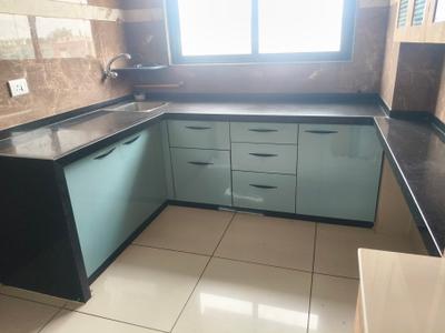 Kitchen Image of 1000 Sq.ft 2 BHK Apartment / Flat for rent in Statista Apaar Pride Homes, Ujala Circle Ahmedabad for Rs. 18000