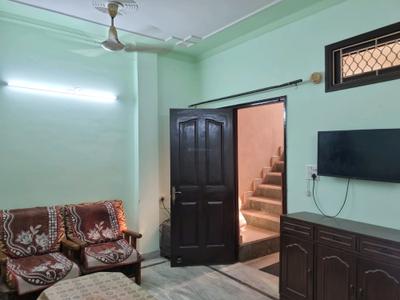 Living Room Image of 730 Sq.ft 2 BHK Builder Floor for rent in Tilak Nagar New Delhi for Rs. 25000
