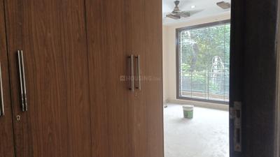 Bedroom Image of 2000 Sq.ft 3 BHK Builder Floor for rent in Greater Kailash I New Delhi for Rs. 140000