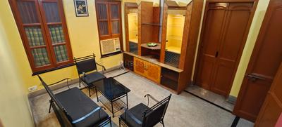 Study Room Image of 1100 Sq.ft 2 BHK Builder Floor for rent in Kalighat Kolkata for Rs. 30000