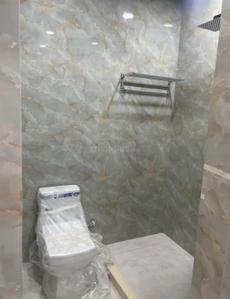 Bathroom Image of 6500 Sq.ft 5 BHK Independent House for rent in Sector 30 Noida for Rs. 150000