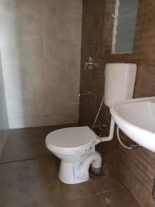 Common Bathroom Image of 750 Sq.ft 2 BHK Apartment / Flat for sale in Gagan Aviva, Kesnand Pune for Rs. 5200000