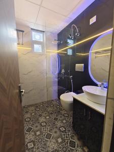 Bathroom Image of 1100 Sq.ft 2 BHK Apartment / Flat for sale in Trinity Solitaire, Noida Extension Greater Noida for Rs. 3899000