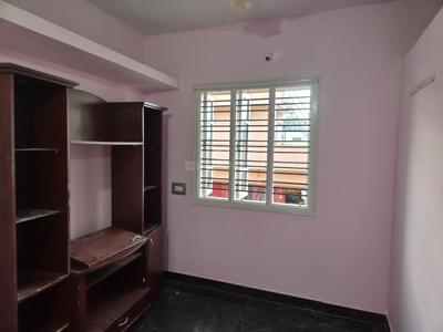 Bedroom Image of 500 Sq.ft 1 RK Independent House for rent in Basaveshwara Nagar Bengaluru for Rs. 7500