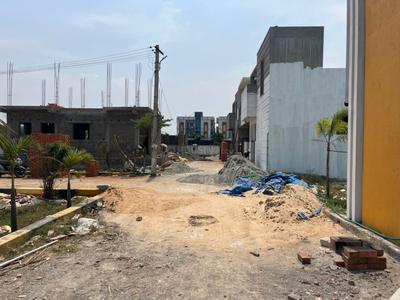 Image of 600 Sq.ft Residential Plot / Land for sale in Red Hills, Chennai for Rs. 1800000